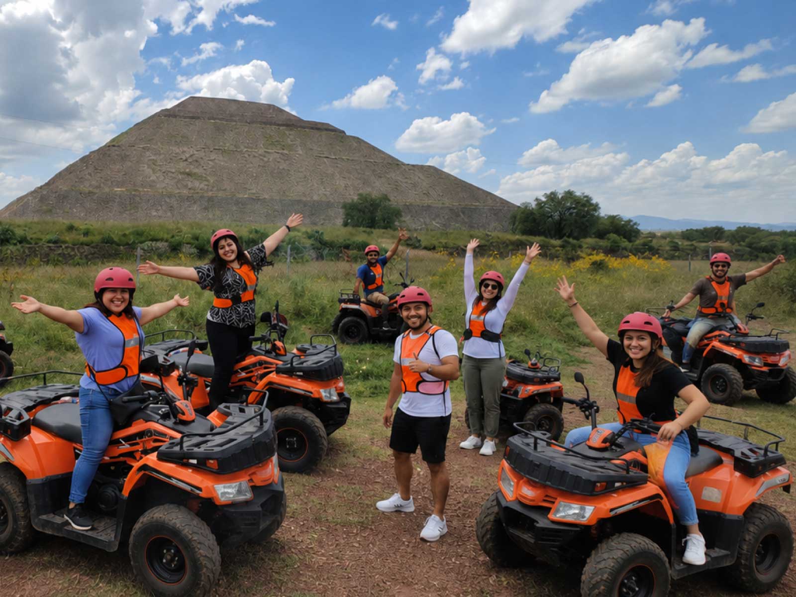 Tour en cuatrimoto por senderos de Teotihuacán